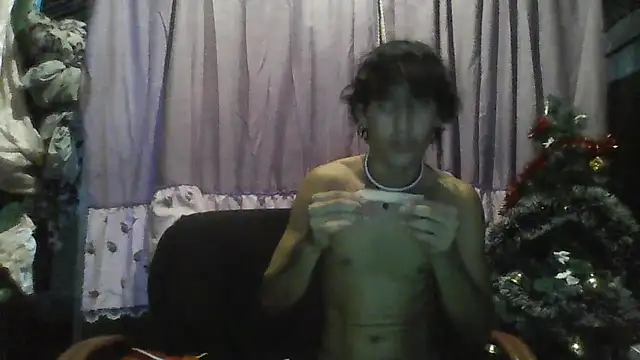 Snapshot of pedrodavid_ chatting on 11/19/25, 11:49 pedrodavid online show from 11/19/25, 11:49