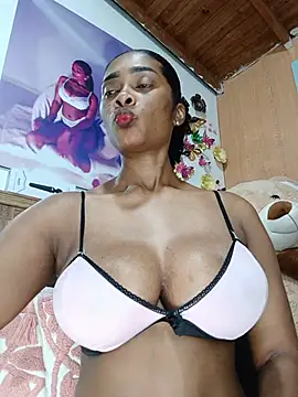 linda-palma online show from 07/17/26, 03:46