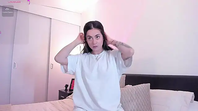 guccipussy1 online show from 12/18/24, 05:00
