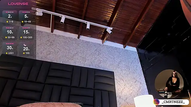 Snapshot of Caro_martinezz chatting on 09/15/25, 05:18 Caro martinezz online show from 09/15/25, 05:18