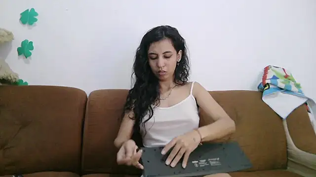 mina smith1 online show from 03/18/25, 03:31