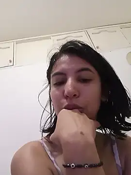 Snapshot of mina_smith1 chatting on 04/15/26, 01:40 mina smith1 online show from 04/15/26, 01:40
