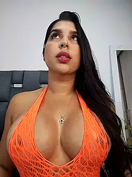 NiaSoler online show from 11/06/25, 09:48