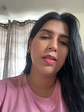 NiaSoler online show from 05/06/26, 03:50