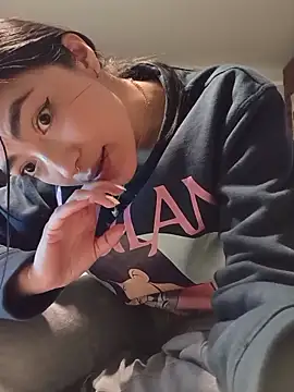 ThailyCherry online show from 02/22/26, 09:57