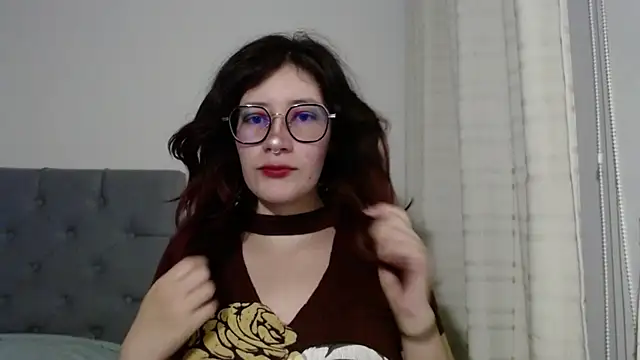 mariana124- online show from 02/04/25, 07:33