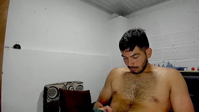 Snapshot of Himoreno25 chatting on 02/04/25, 03:33 Himoreno25 online show from 02/04/25, 03:33