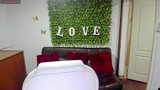 Enma  clark online show from 01/25/25, 08:00