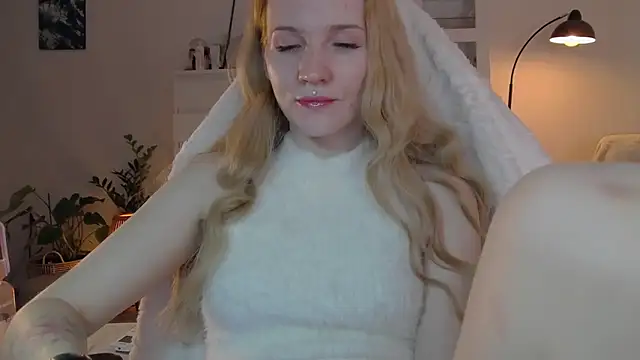 ginger vi online show from 02/25/25, 12:14