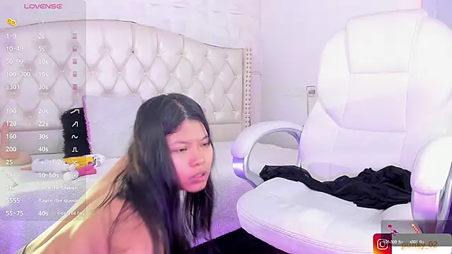 Snapshot of Punkys_ chatting on 02/10/25, 08:10 Punkys online show from 02/10/25, 08:10