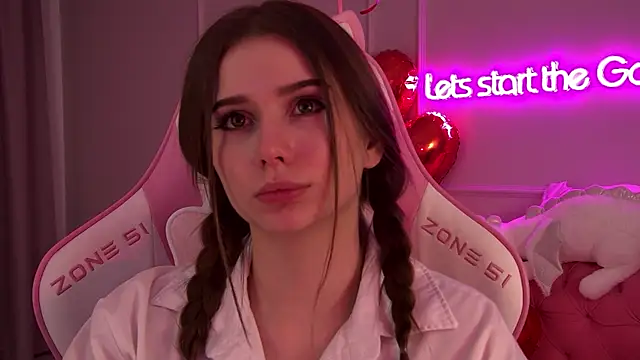 DianaVert online show from 02/12/25, 03:51