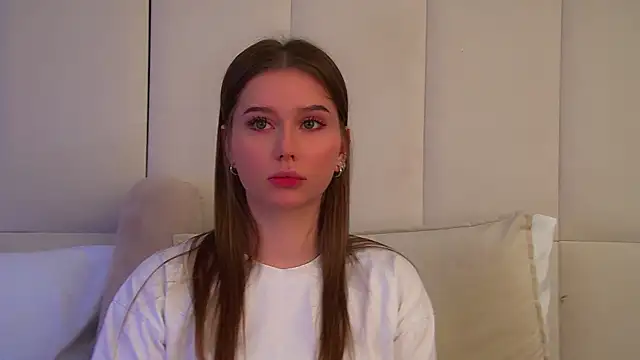 DianaVert online show from 06/25/26, 06:23