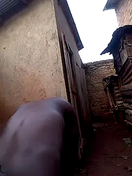 Snapshot of Sherry_she chatting on 09/17/25, 03:52 Sherry she online show from 09/17/25, 03:52