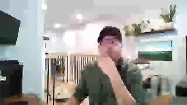 Bigdicktrav902 online show from 03/30/26, 11:33