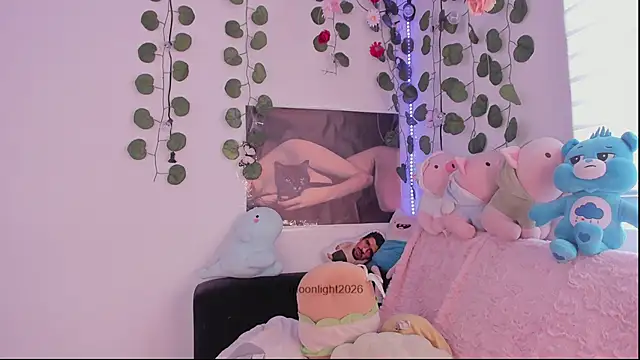 moonliiiight1 online show from 04/11/26, 05:06