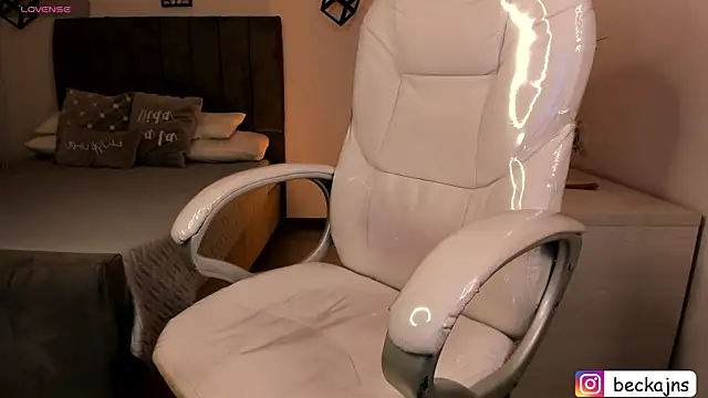 Beck jones online show from 03/13/25, 02:44