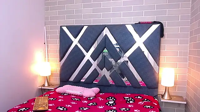 AndreaGil  online show from 01/18/25, 11:11