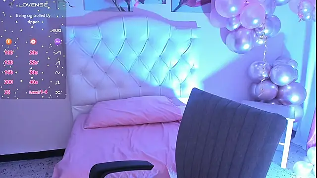 ellarosee  online show from 03/17/25, 07:58