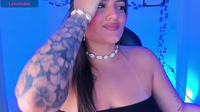 ellarosee  online show from 04/14/26, 05:30