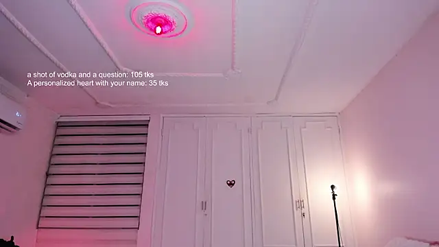 SweetJennaa online show from 02/24/25, 08:27