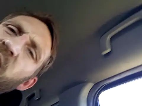 Snapshot of otterlover123 chatting on 09/29/25, 04:56 otterlover123 online show from 09/29/25, 04:56