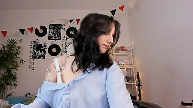 Viv Player online show from 12/27/24, 07:29