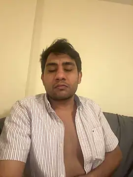 Snapshot of DuryG11 chatting on 12/24/24, 07:06 DuryG11 online show from 12/24/24, 07:06