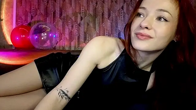 MiaRouge online show from 02/18/26, 05:14