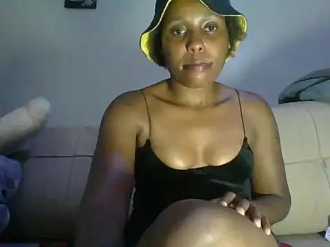 Snapshot of Candykitten chatting on 04/15/26, 06:59 Candykitten online show from 04/15/26, 06:59