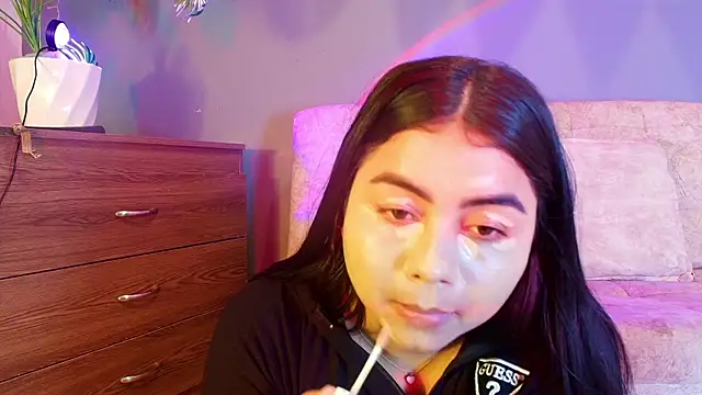 jade brunnette online show from 07/09/26, 08:13