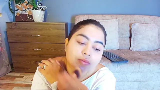 jade brunnette online show from 07/12/26, 08:11