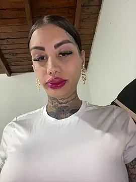 Zaratattoox online show from 06/05/26, 11:32