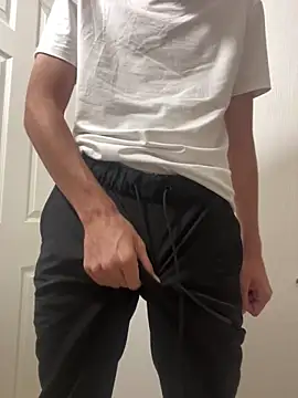 Snapshot of MephiticBermudas chatting on 09/30/25, 03:55 MephiticBermudas online show from 09/30/25, 03:55