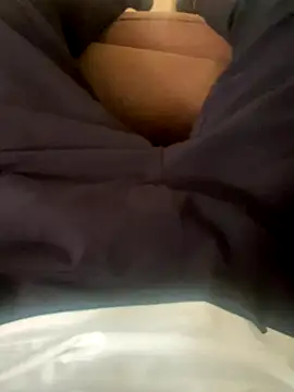 Snapshot of MephiticBermudas chatting on 10/20/25, 07:03 MephiticBermudas online show from 10/20/25, 07:03