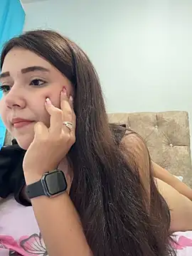 mia cooper 24 online show from 04/15/26, 04:30