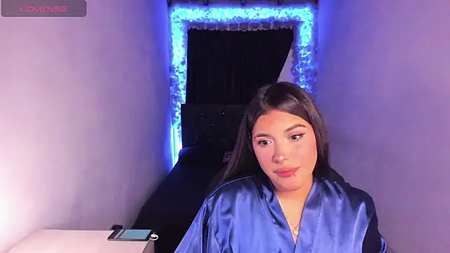 Mariana Hasper  online show from 02/13/25, 12:02