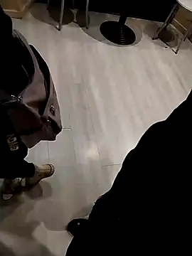 Snapshot of couplemilf2 chatting on 12/01/24, 08:31 couplemilf2 online show from 12/01/24, 08:31