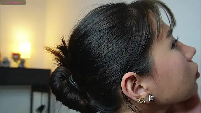 Snapshot of AlessiaVix chatting on 02/10/25, 02:59 AlessiaVix online show from 02/10/25, 02:59