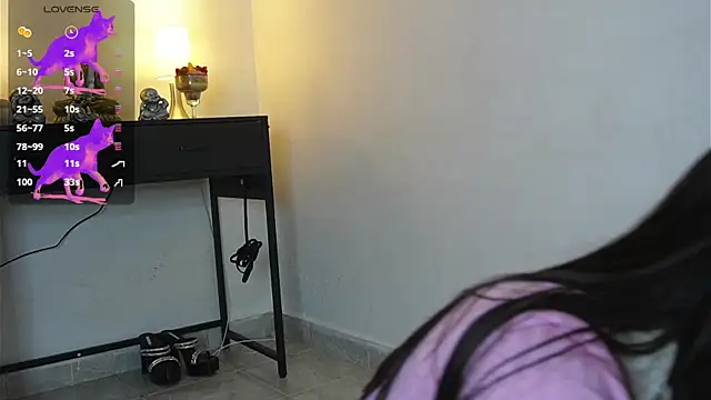 Snapshot of AlessiaVix chatting on 03/04/25, 05:34 AlessiaVix online show from 03/04/25, 05:34