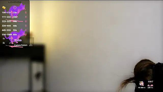 Snapshot of AlessiaVix chatting on 03/10/25, 04:03 AlessiaVix online show from 03/10/25, 04:03