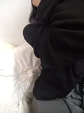 Snapshot of Lovely_kute chatting on 02/09/25, 03:12 Lovely kute online show from 02/09/25, 03:12