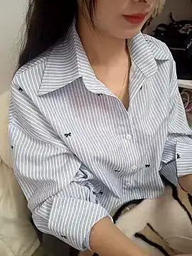 Snapshot of Lovely_kute chatting on 02/28/25, 03:48 Lovely kute online show from 02/28/25, 03:48