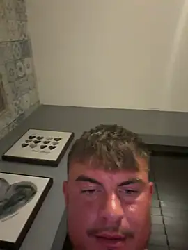 sexyboi228 online show from 07/29/26, 09:13