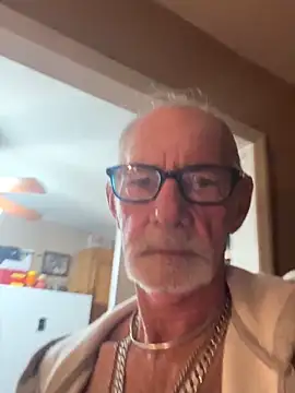 bobby123D online show from 02/11/25, 09:35