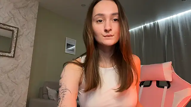 Eva Eva  online show from 12/18/24, 10:02