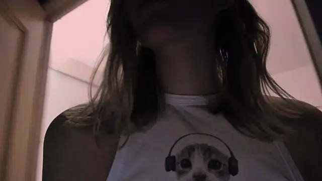 MiaDavis21 online show from 02/06/25, 09:06