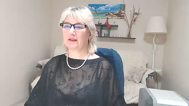 FleurMays online show from 02/26/25, 04:25