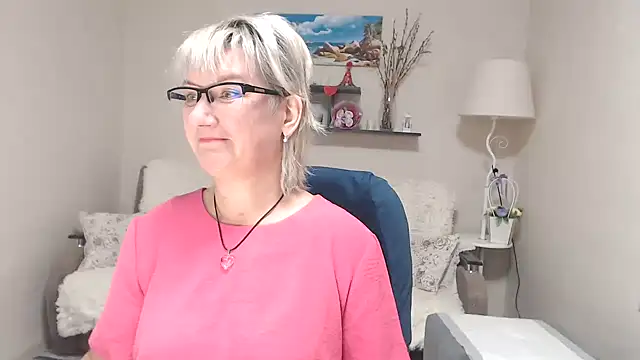 FleurMays online show from 10/05/25, 05:50