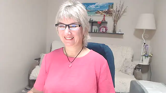 FleurMays online show from 10/15/25, 05:18