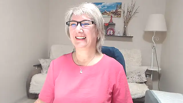 FleurMays online show from 10/22/25, 04:57